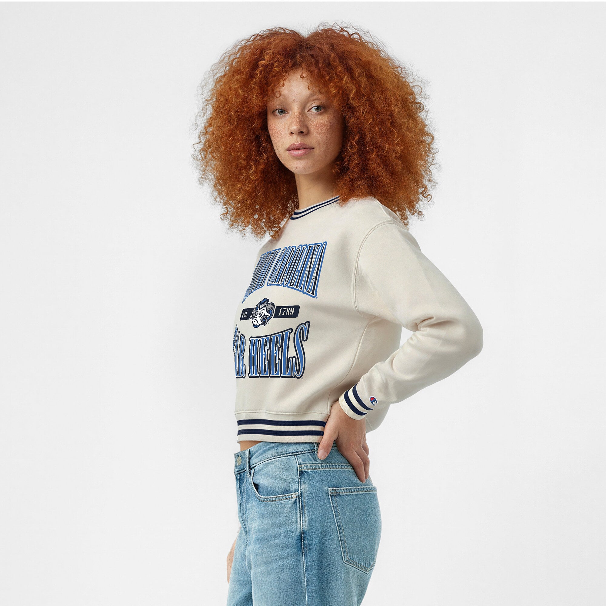 Women's Champion White North Carolina Tar Heels Yarn Dye Rib Reverse Weave Crew Sweatshirt